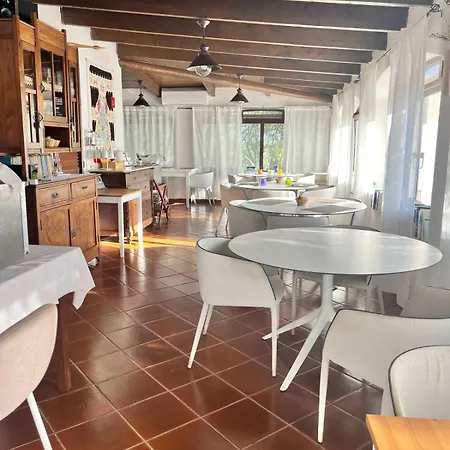 Farm stay Nuraghe Tuttusoni *