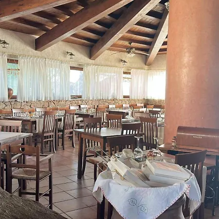 Nuraghe Tuttusoni Farm stay *