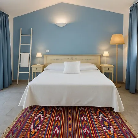 Farm stay Nuraghe Tuttusoni *