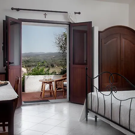 Farm stay Nuraghe Tuttusoni