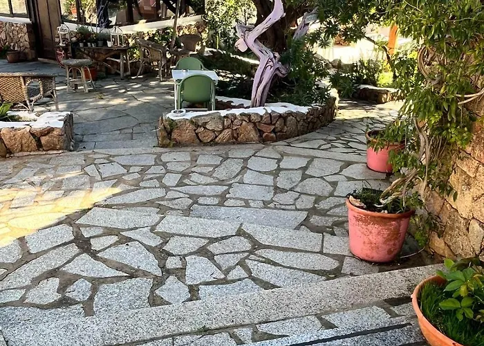 Nuraghe Tuttusoni * Aglientu